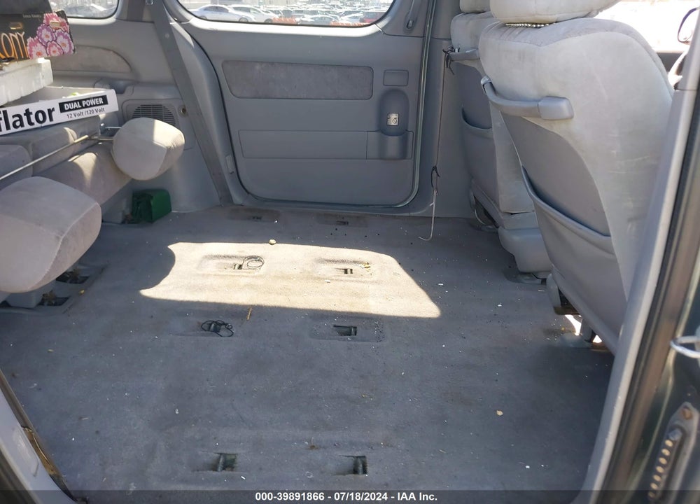 1999 TOYOTA SIENNA XLE VIN: 4T3ZF13C3XU105123