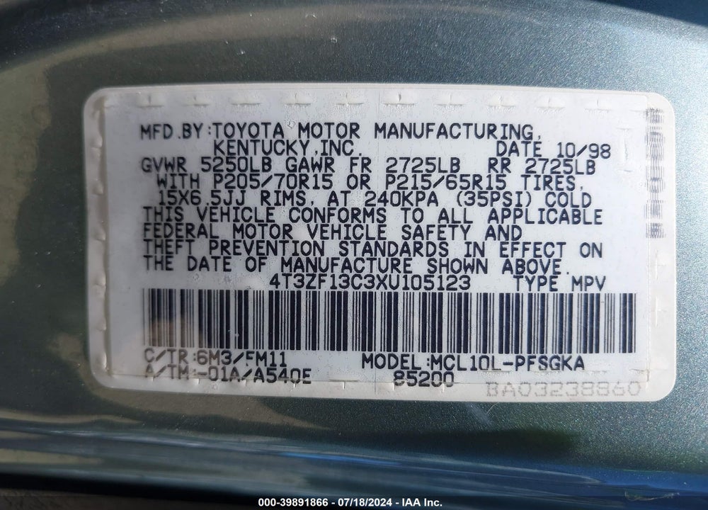 1999 TOYOTA SIENNA XLE VIN: 4T3ZF13C3XU105123