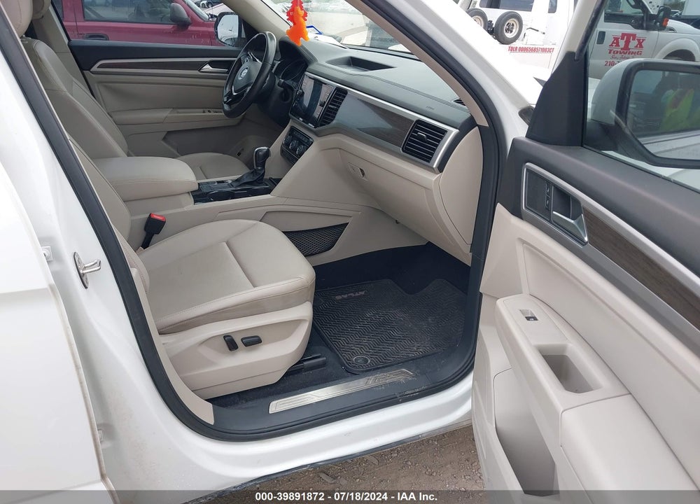 2018 VOLKSWAGEN ATLAS 3.6L V6 SEL VIN: 1V2ER2CA5JC550837