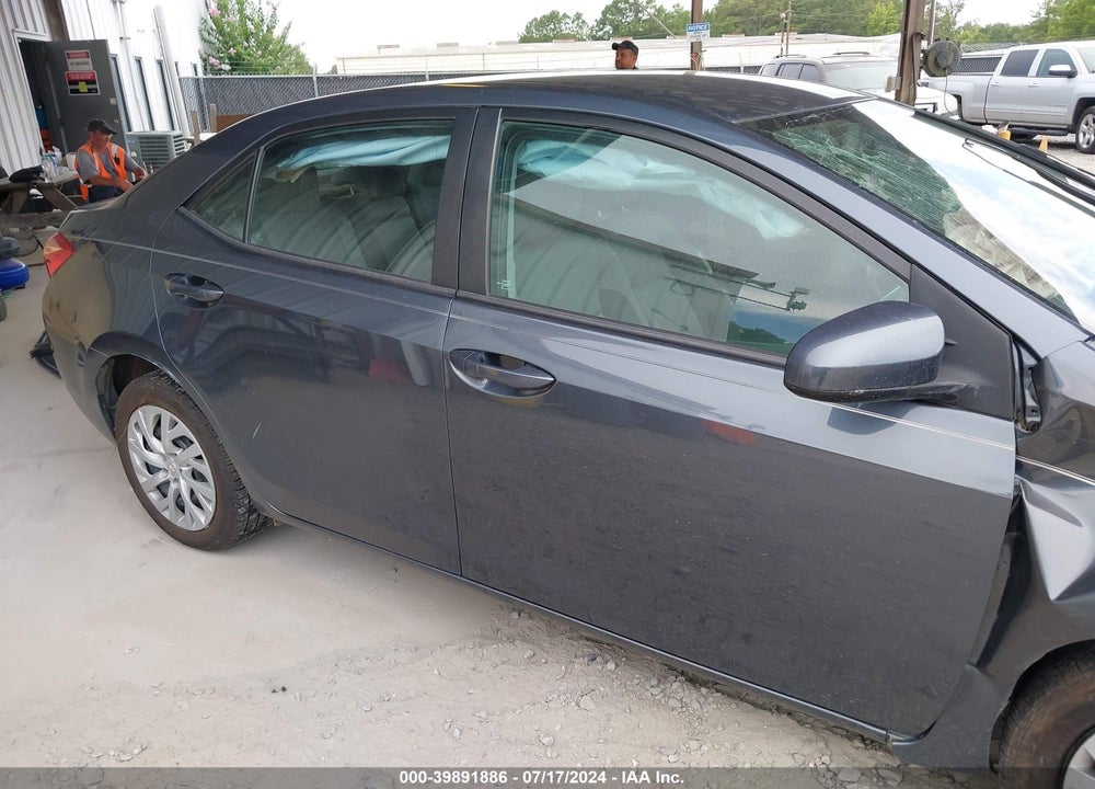 2017 TOYOTA COROLLA LE VIN: 2T1BURHE3HC877861