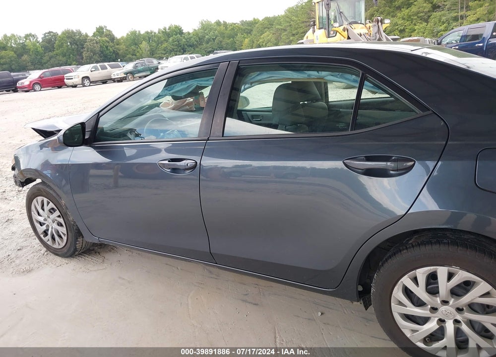 2017 TOYOTA COROLLA LE VIN: 2T1BURHE3HC877861