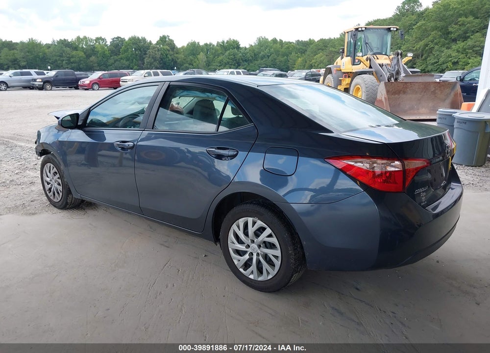 2017 TOYOTA COROLLA LE VIN: 2T1BURHE3HC877861