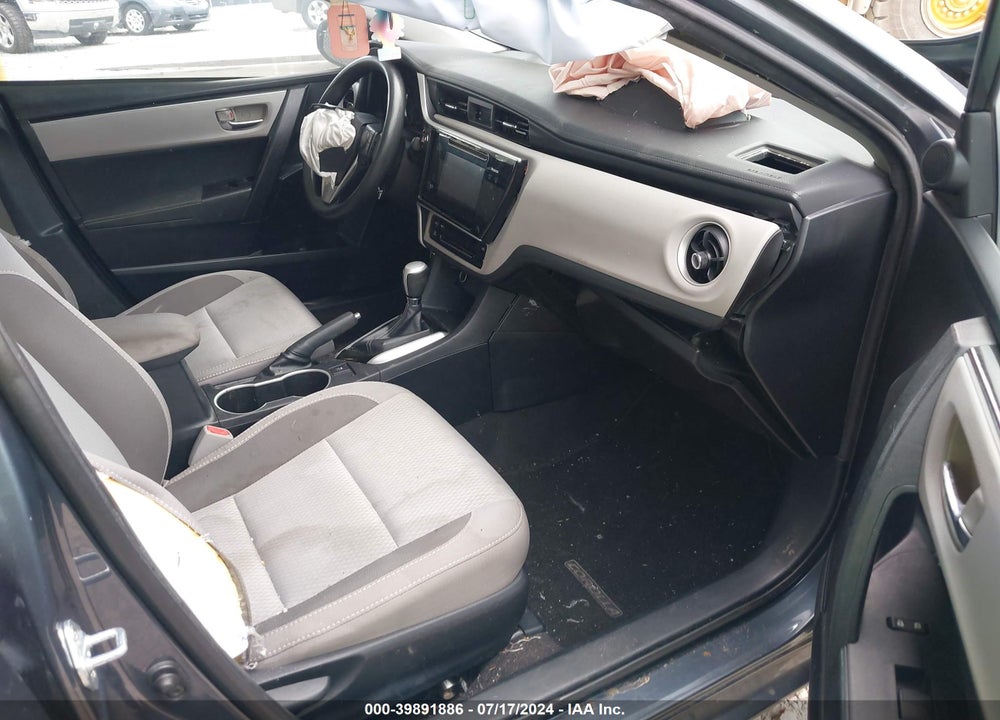 2017 TOYOTA COROLLA LE VIN: 2T1BURHE3HC877861