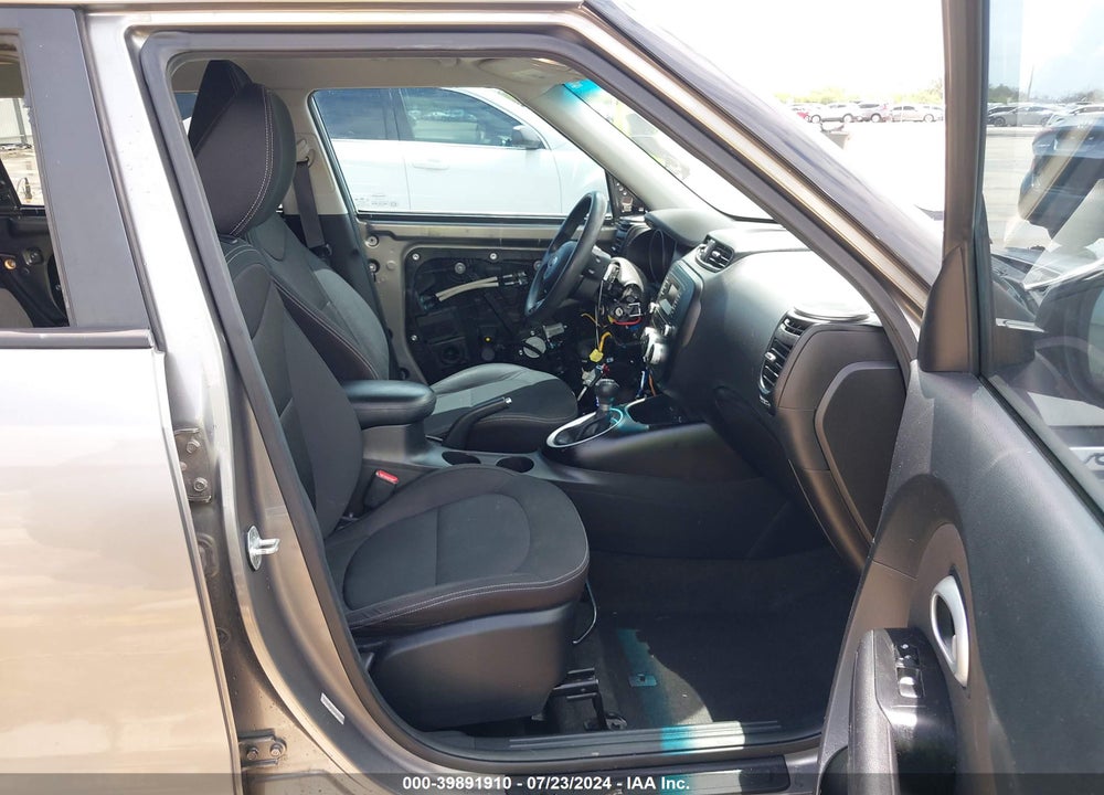 2015 KIA SOUL VIN: KNDJN2A24F7168192