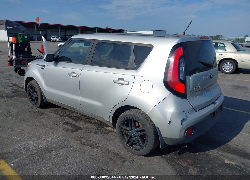 2018 KIA SOUL VIN: KNDJN2A2XJ7596003