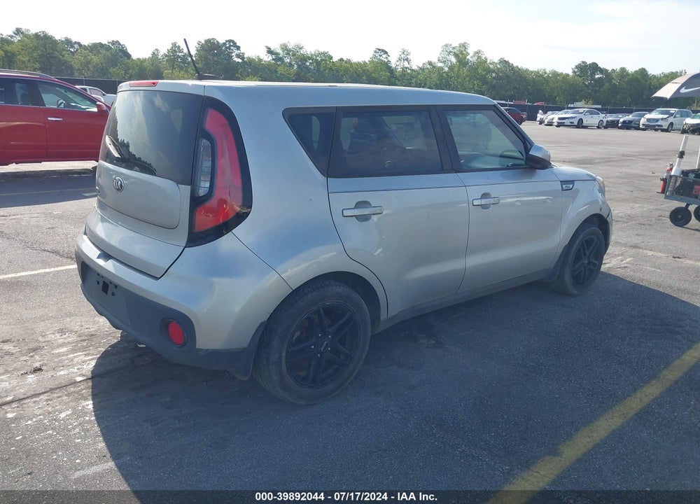 2018 KIA SOUL VIN: KNDJN2A2XJ7596003