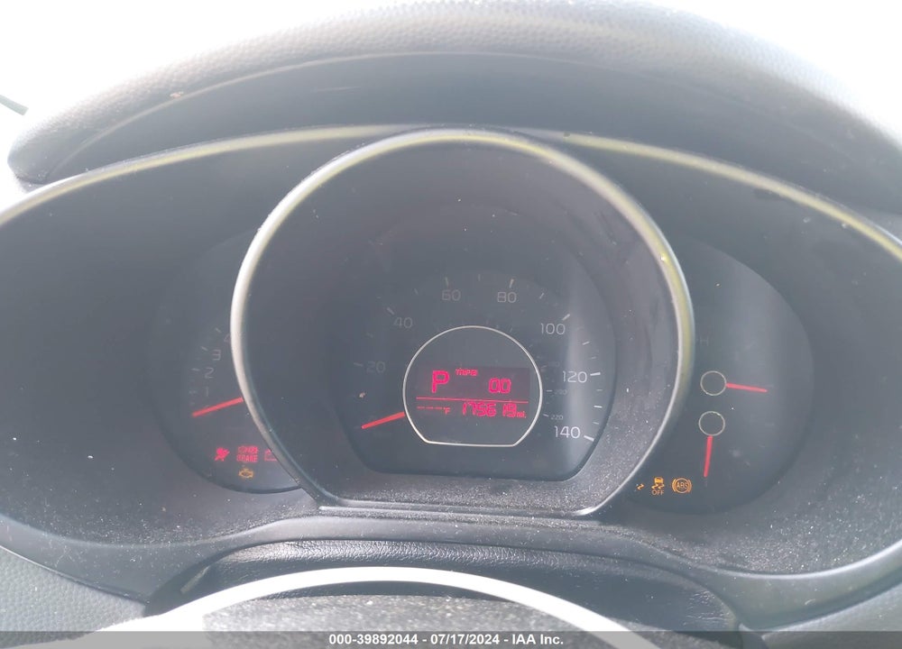 2018 KIA SOUL VIN: KNDJN2A2XJ7596003