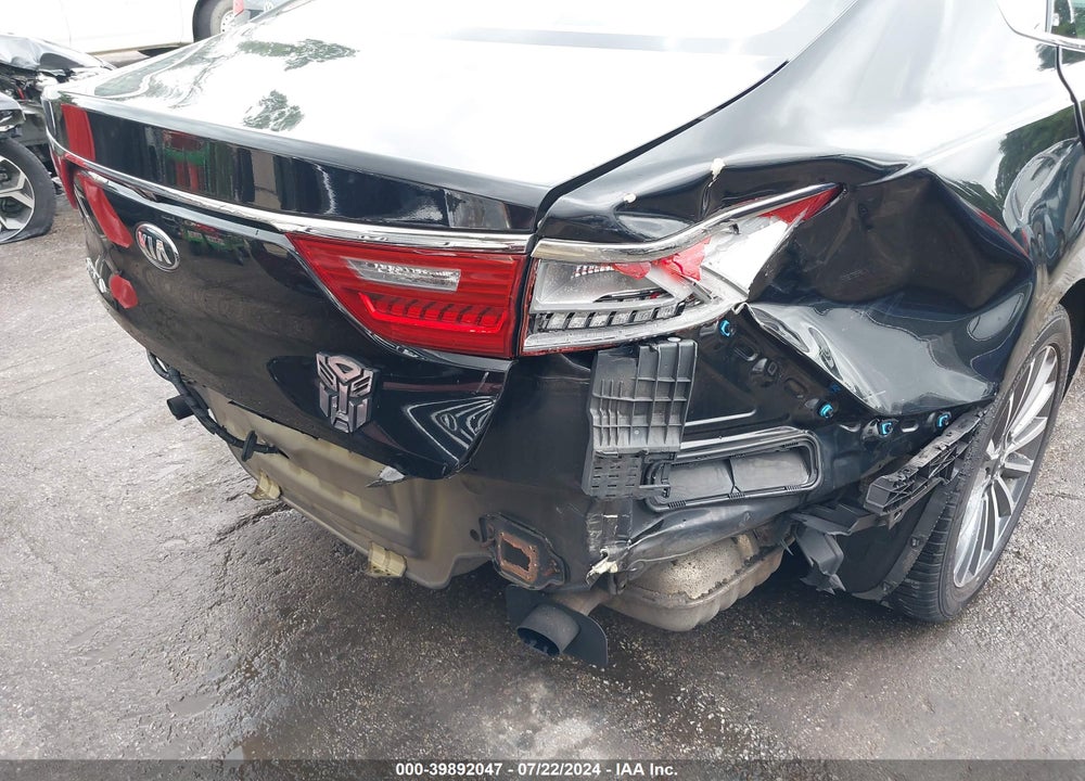 2017 KIA CADENZA PREMIUM VIN: KNALC4J14H5039429