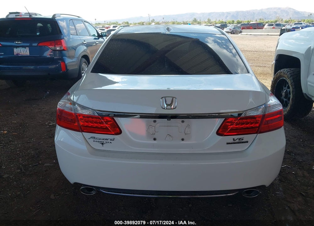 2015 HONDA ACCORD TOURING VIN: 1HGCR3F94FA035543