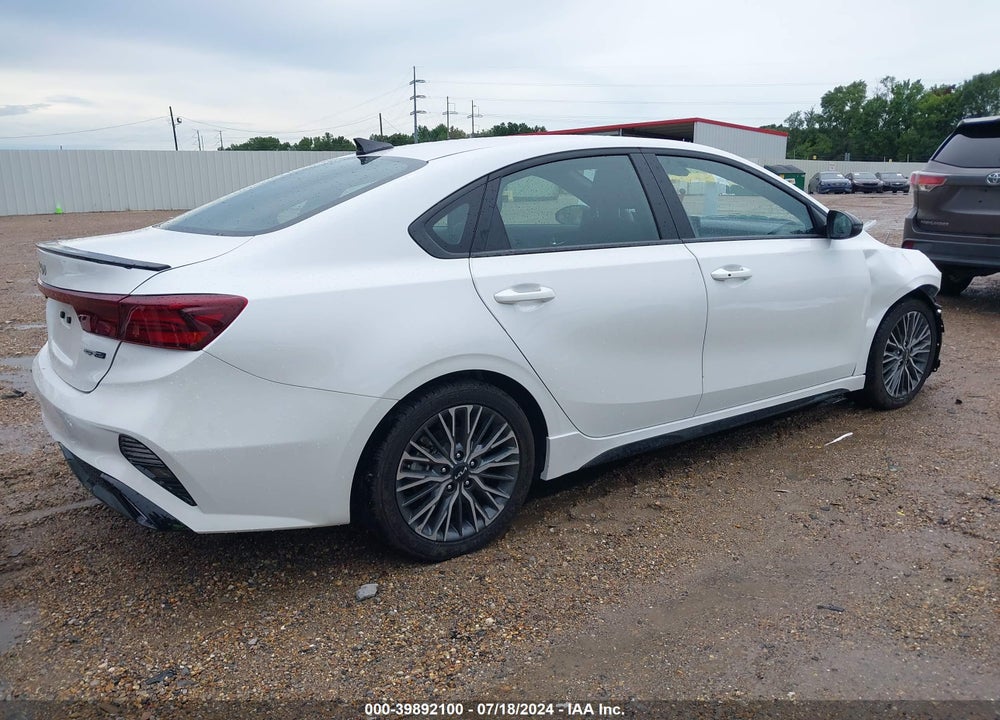 2024 KIA FORTE GT LINE VIN: 3KPF54AD8RE718792