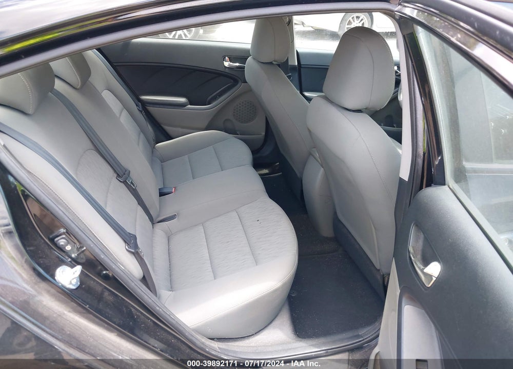 2015 KIA FORTE LX VIN: KNAFK4A69F5371729