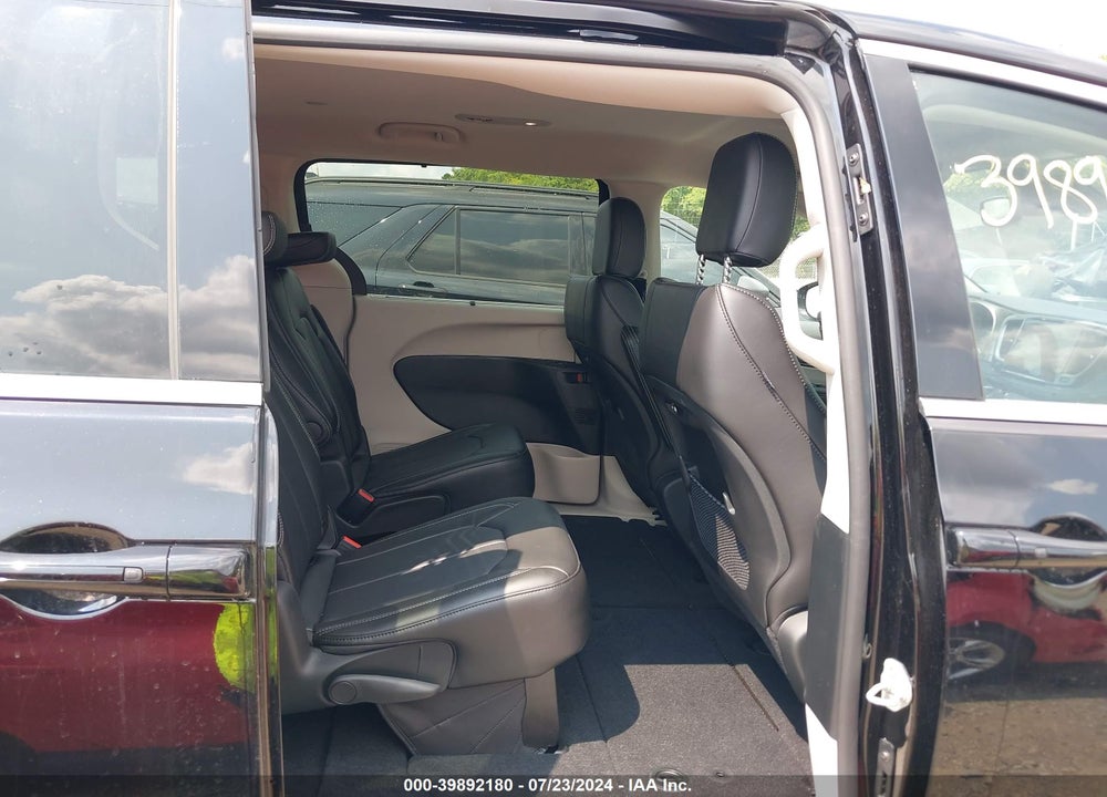 2024 CHRYSLER PACIFICA TOURING L VIN: 2C4RC1BG3RR168426