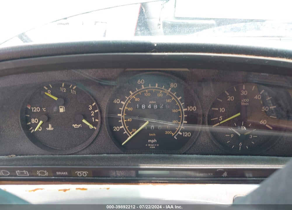 1985 MERCEDES-BENZ 300 SD VIN: WDBCB20C9FA159937