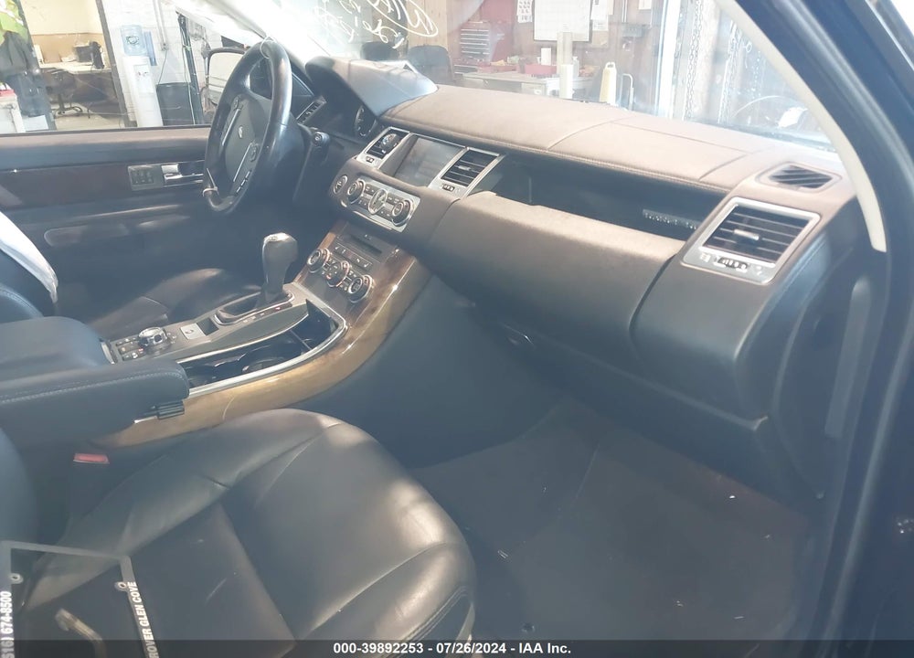 2011 LAND ROVER RANGE ROVER SPORT HSE VIN: SALSF2D42BA705744