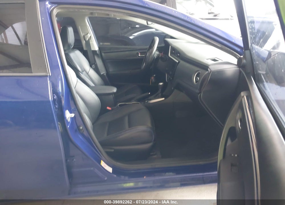 2018 TOYOTA COROLLA XSE VIN: 5YFBURHE7JP834727