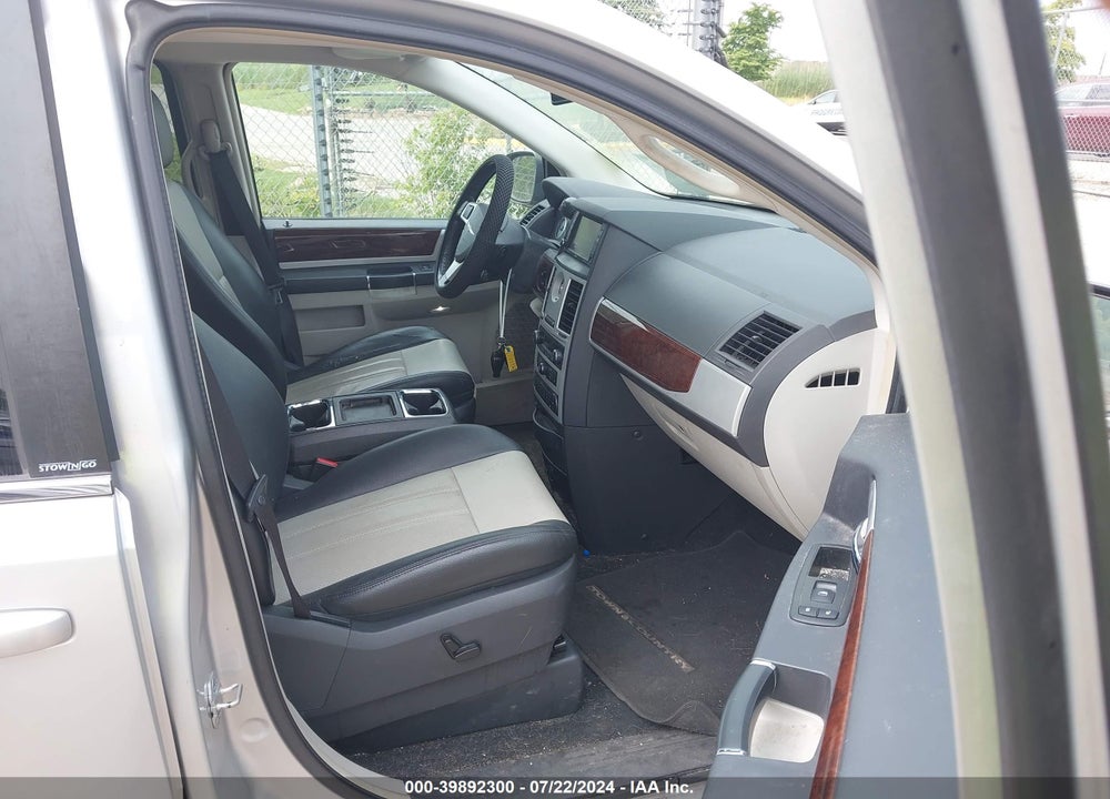 2010 CHRYSLER TOWN & COUNTRY TOURING PLUS VIN: 2A4RR8DX7AR361469