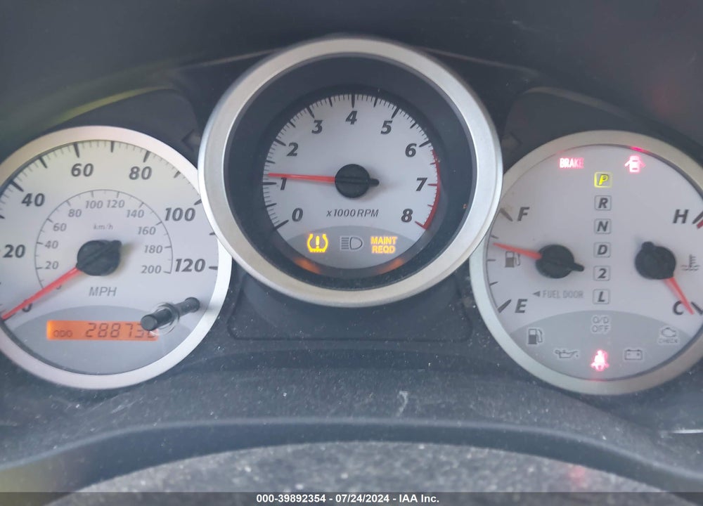2005 TOYOTA RAV4 VIN: JTEGD20V550062068