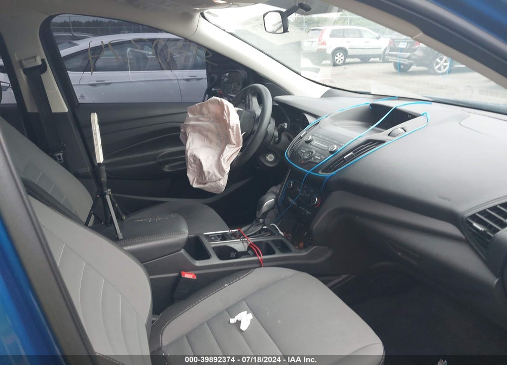 2019 FORD ESCAPE S VIN: 1FMCU0F74KUB21658