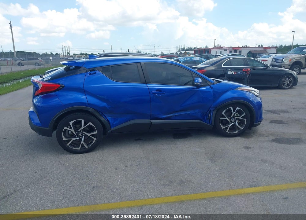 2021 TOYOTA C-HR XLE VIN: JTNKHMBX4M1107650