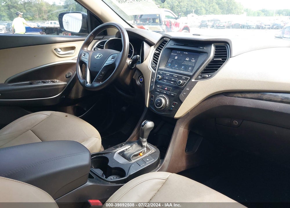 2017 HYUNDAI SANTA FE SPORT 2.4L VIN: 5NMZUDLB1HH030491