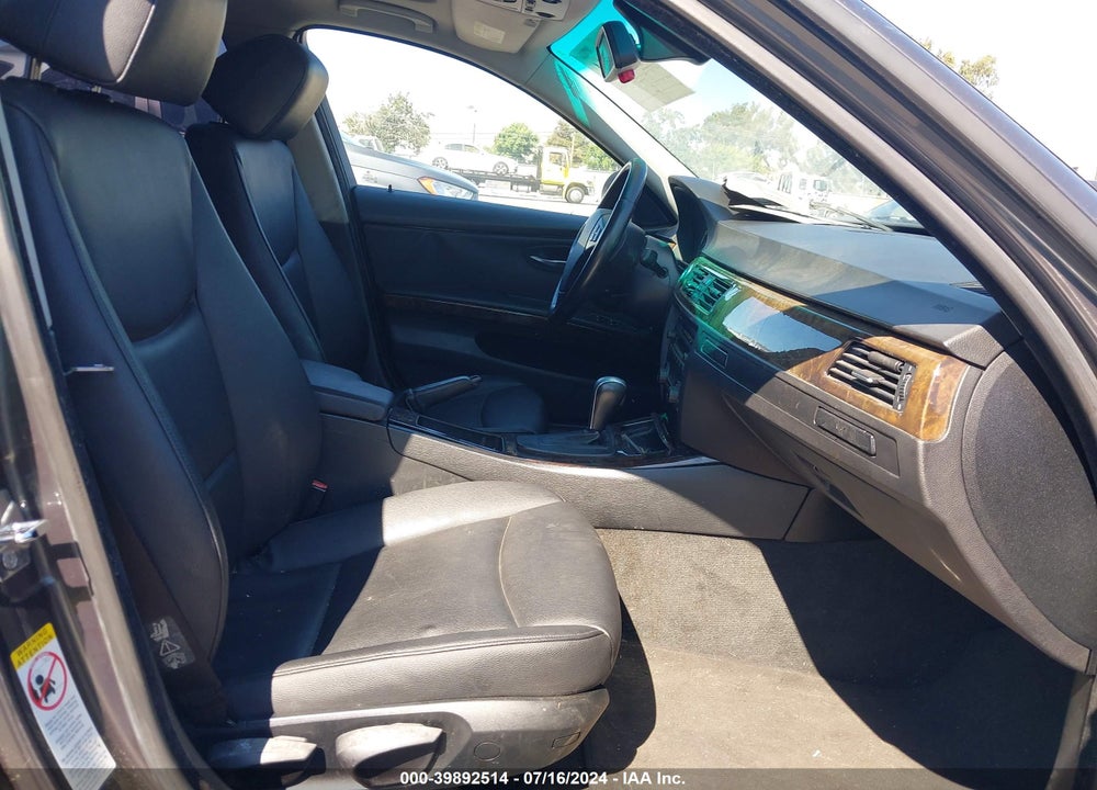 2006 BMW 325I VIN: WBAVB13586K000206