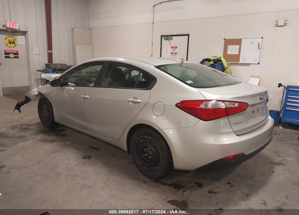 2015 KIA FORTE LX VIN: KNAFX4A6XF5435908