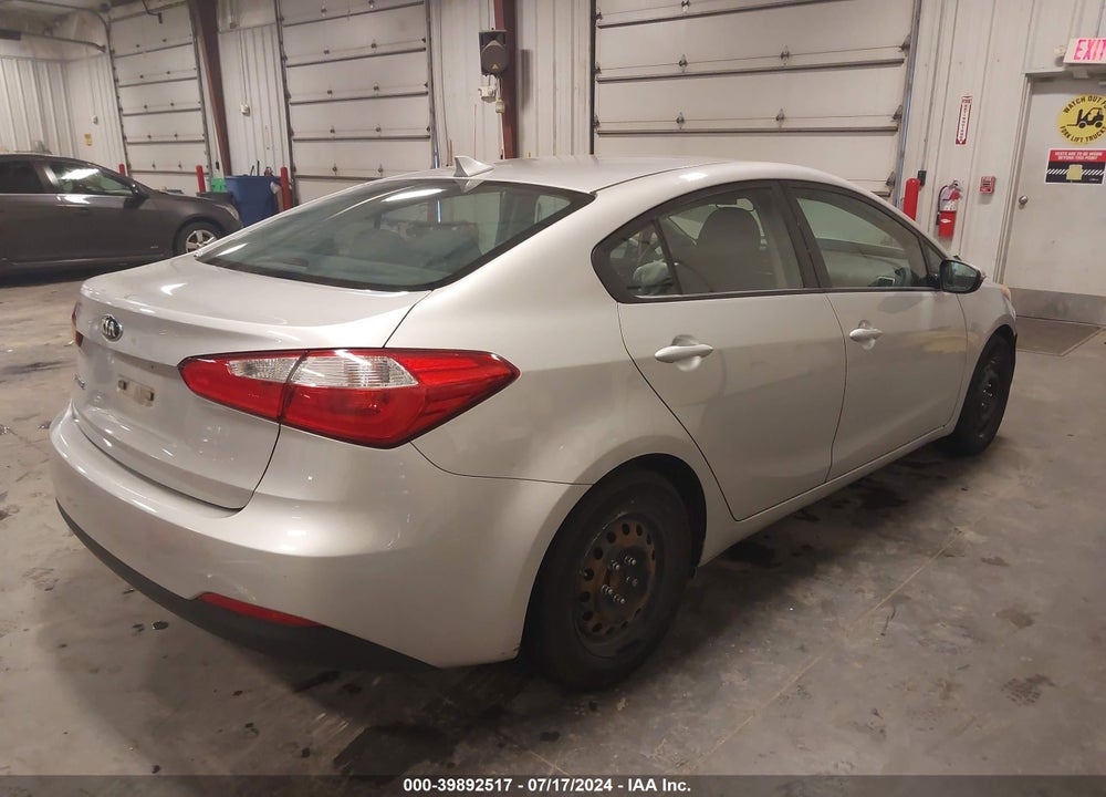 2015 KIA FORTE LX VIN: KNAFX4A6XF5435908