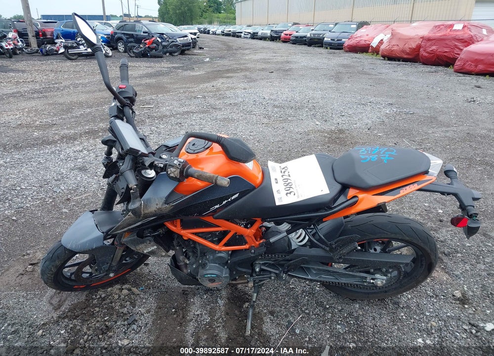2023 KTM 390 DUKE VIN: MD2JPJ400PN201419