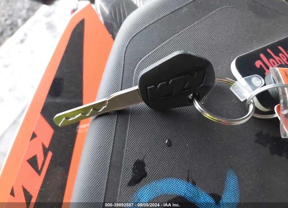 2023 KTM 390 DUKE VIN: MD2JPJ400PN201419