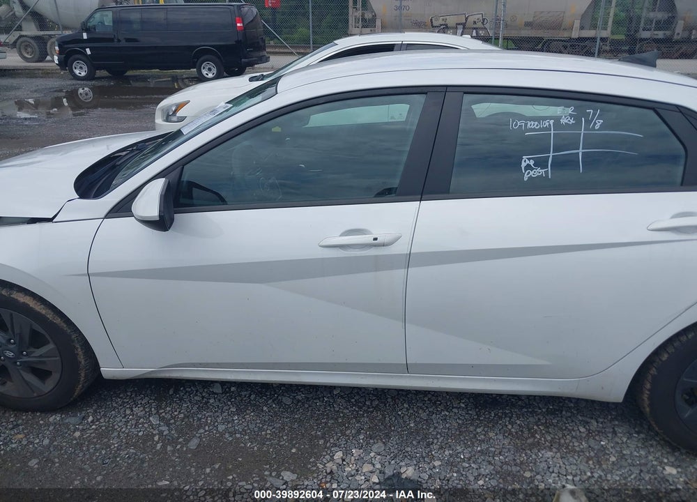 2022 HYUNDAI ELANTRA SEL VIN: 5NPLM4AG3NH057890