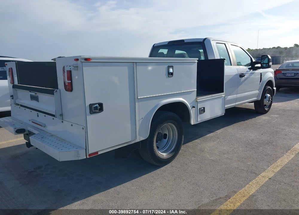 2019 FORD F-350 CHASSIS XL VIN: 1FD8X3G6XKEE91432