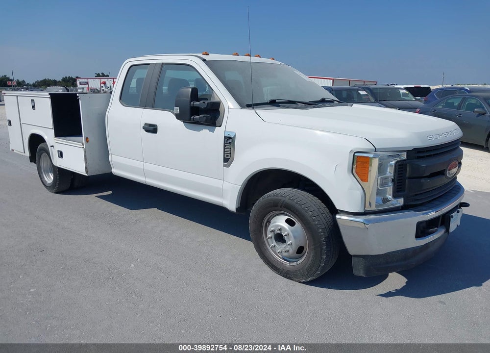 2019 FORD F-350 CHASSIS XL VIN: 1FD8X3G6XKEE91432