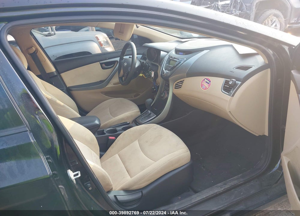 2013 HYUNDAI ELANTRA VIN: KMHDH4AE5DU621112