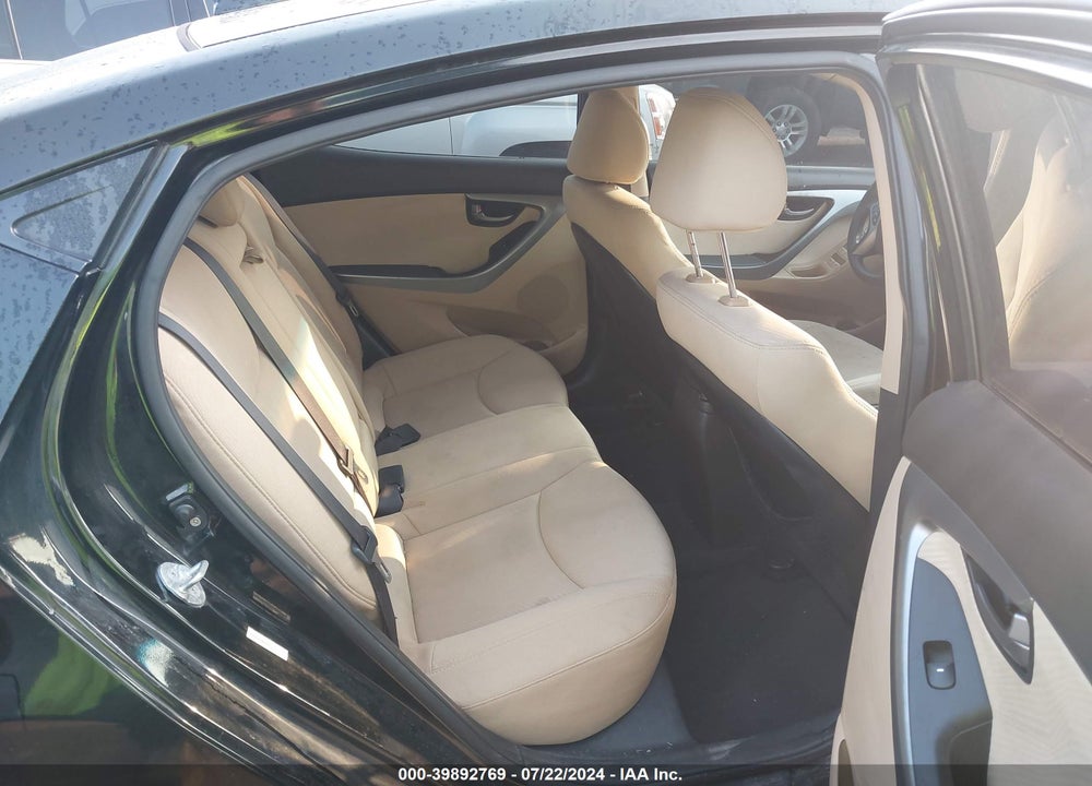 2013 HYUNDAI ELANTRA VIN: KMHDH4AE5DU621112