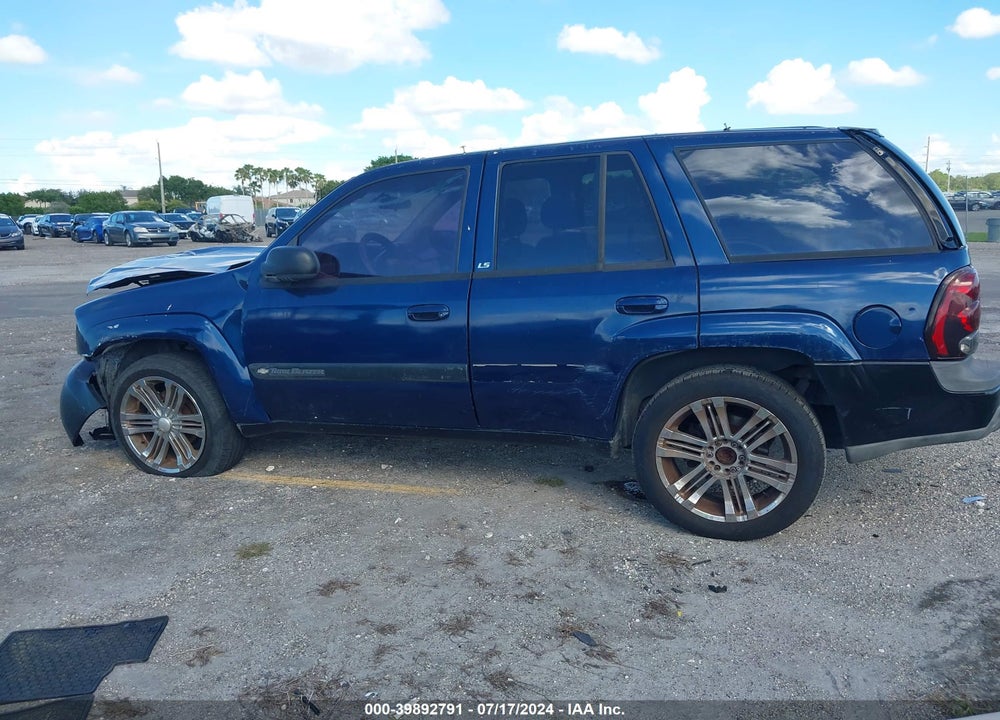 2003 CHEVROLET TRAILBLAZER LS VIN: 1GNDT13S732196787