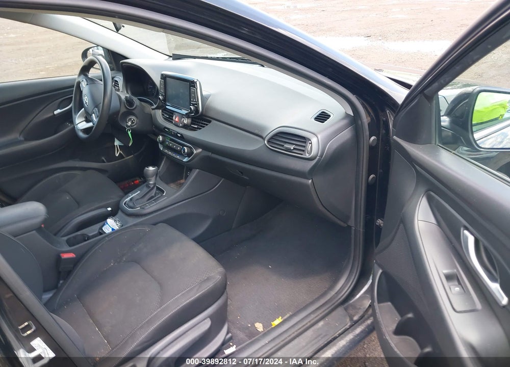 2019 HYUNDAI ELANTRA GT VIN: KMHH35LEXKU098752