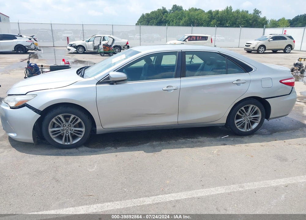 2015 TOYOTA CAMRY SE VIN: 4T1BF1FK8FU110569