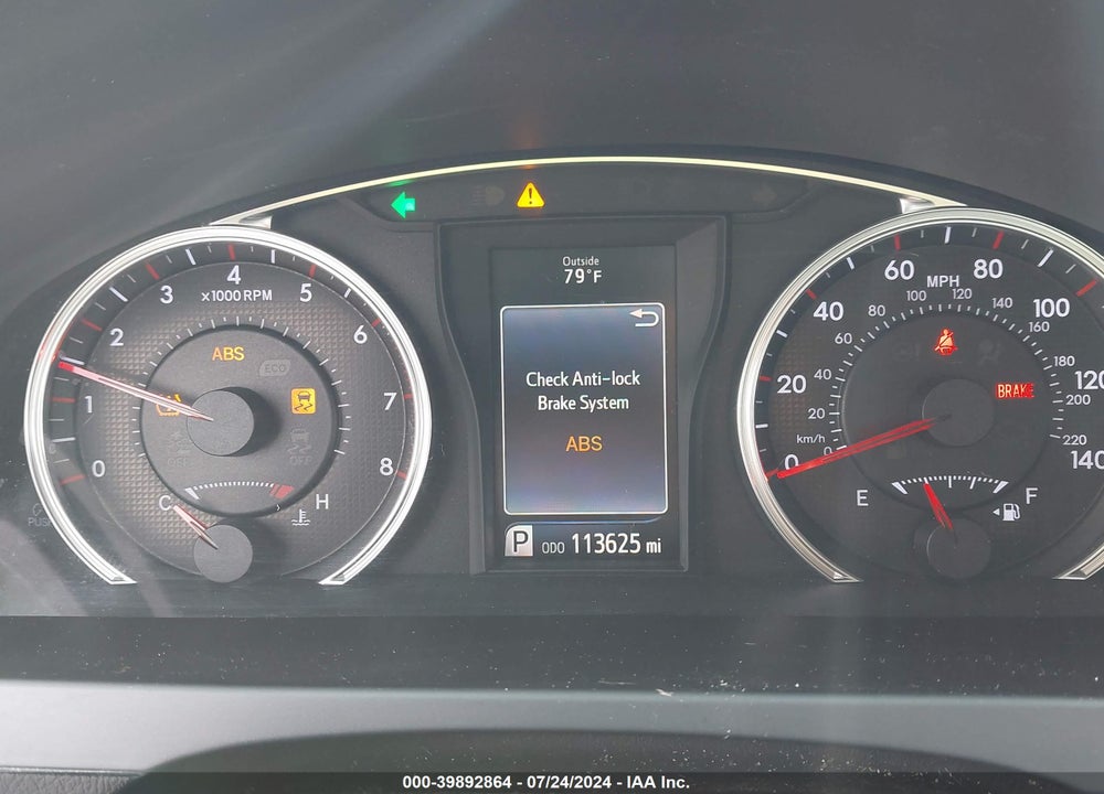 2015 TOYOTA CAMRY SE VIN: 4T1BF1FK8FU110569