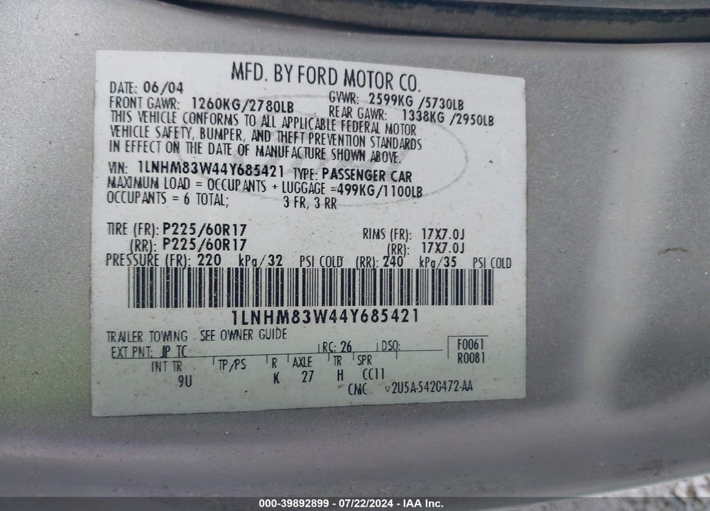 2004 LINCOLN TOWN CAR ULTIMATE VIN: 1LNHM83W44Y685421