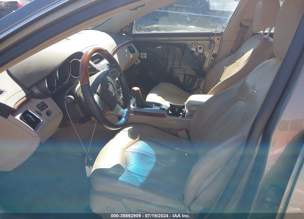 2011 CADILLAC CTS LUXURY VIN: 1G6DE5EY5B0104939