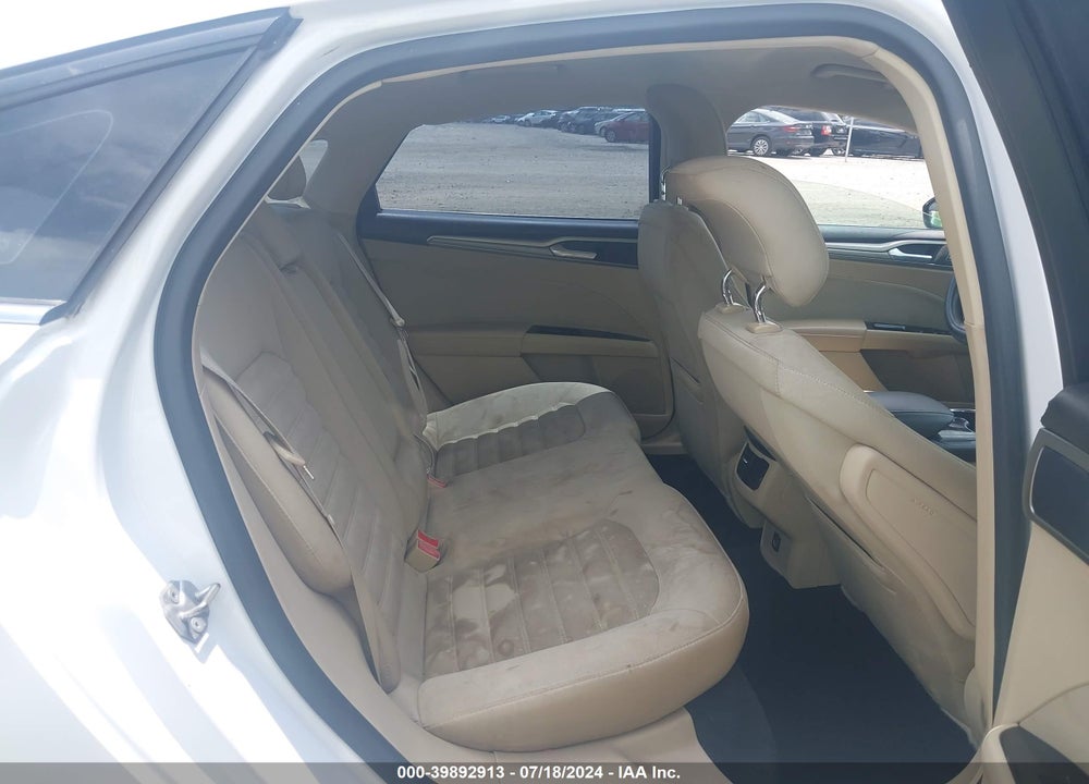 2014 FORD FUSION SE VIN: 1FA6P0HD4E5376343