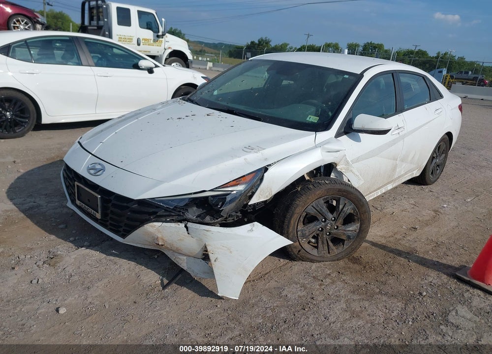 2021 HYUNDAI ELANTRA SEL VIN: 5NPLM4AG3MH004413