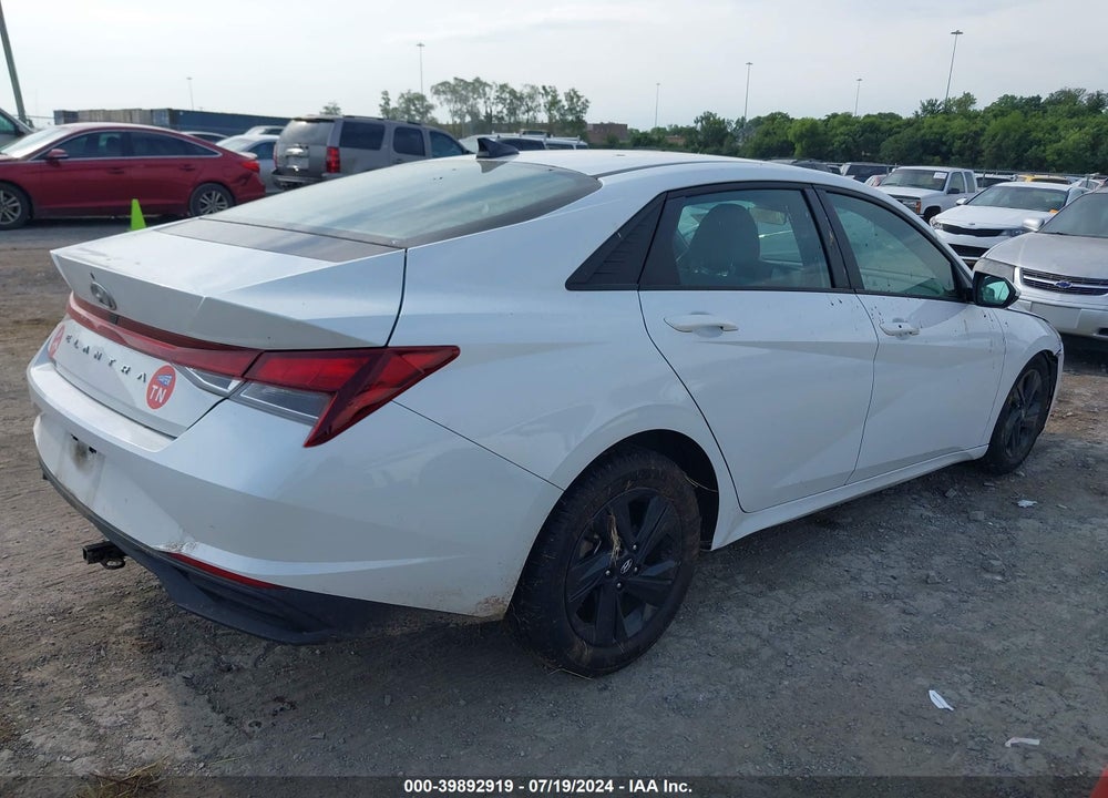 2021 HYUNDAI ELANTRA SEL VIN: 5NPLM4AG3MH004413
