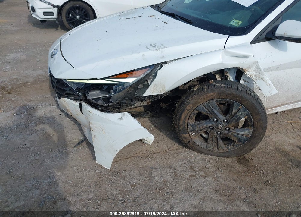 2021 HYUNDAI ELANTRA SEL VIN: 5NPLM4AG3MH004413