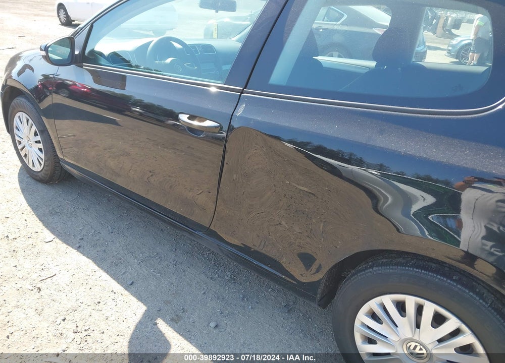 2011 VOLKSWAGEN GOLF 2.5L 2-DOOR VIN: WVWBB7AJ1BW027663