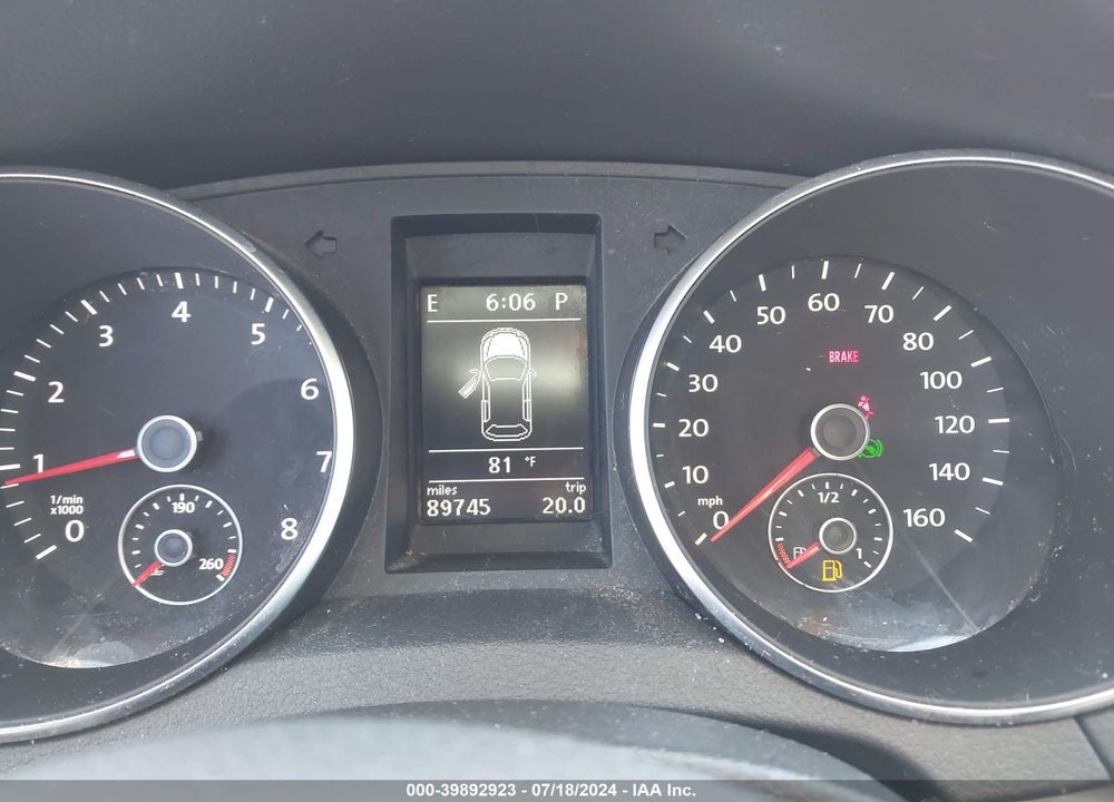 2011 VOLKSWAGEN GOLF 2.5L 2-DOOR VIN: WVWBB7AJ1BW027663