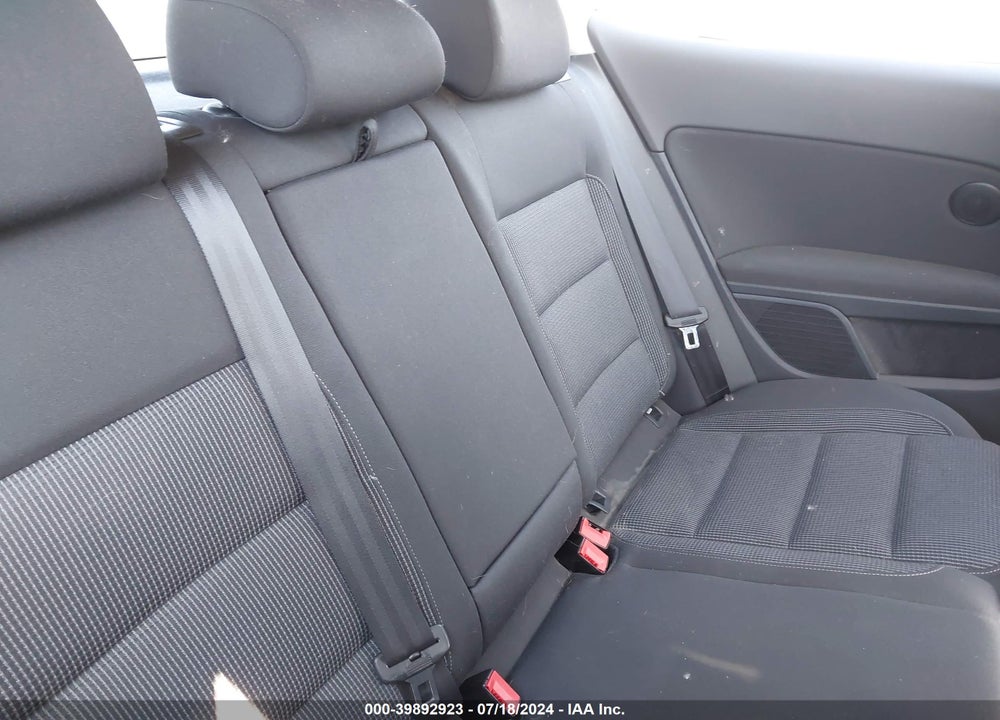 2011 VOLKSWAGEN GOLF 2.5L 2-DOOR VIN: WVWBB7AJ1BW027663