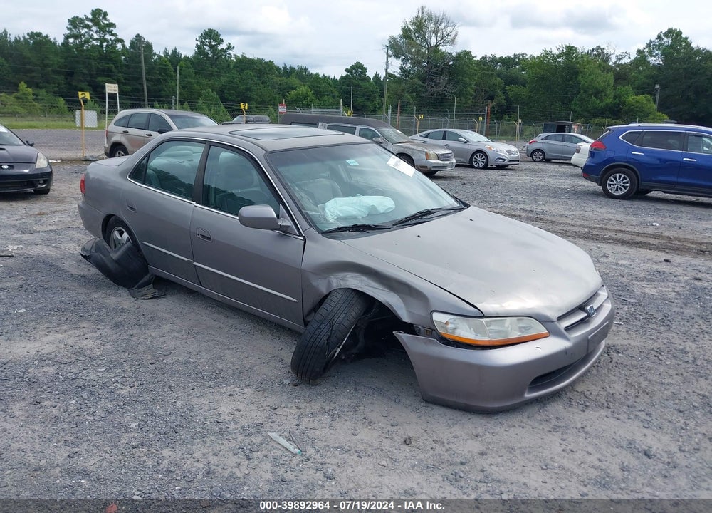 2000 HONDA ACCORD 3.0 EX VIN: 1HGCG1651YA101802