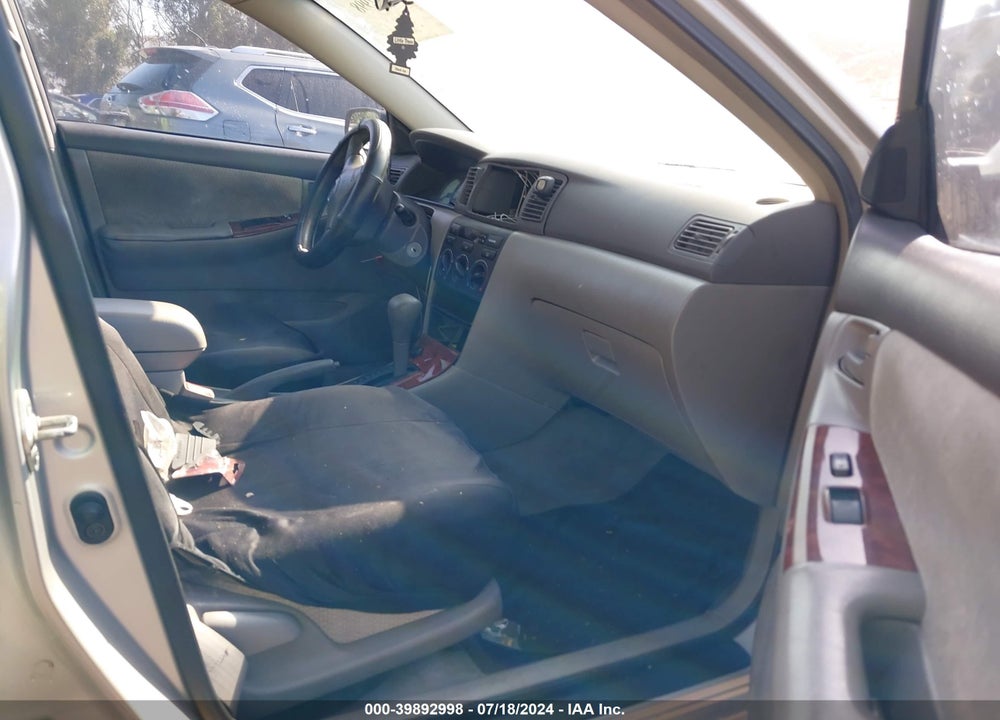 2003 TOYOTA COROLLA LE VIN: 1NXBR38E73Z138448