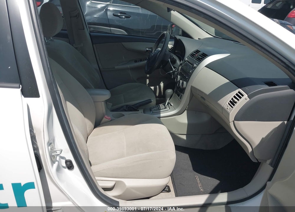 2011 TOYOTA COROLLA LE VIN: 2T1BU4EE6BC556900